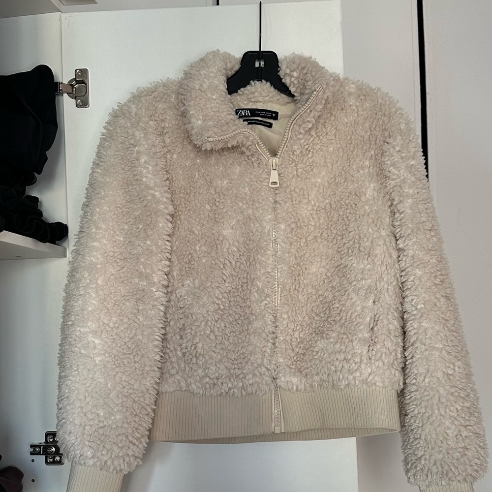 Zara Faux Fur Zip Up Bomber Jacket Ivory
